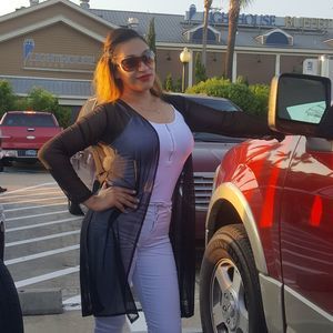 Meet your Posher, Martinez